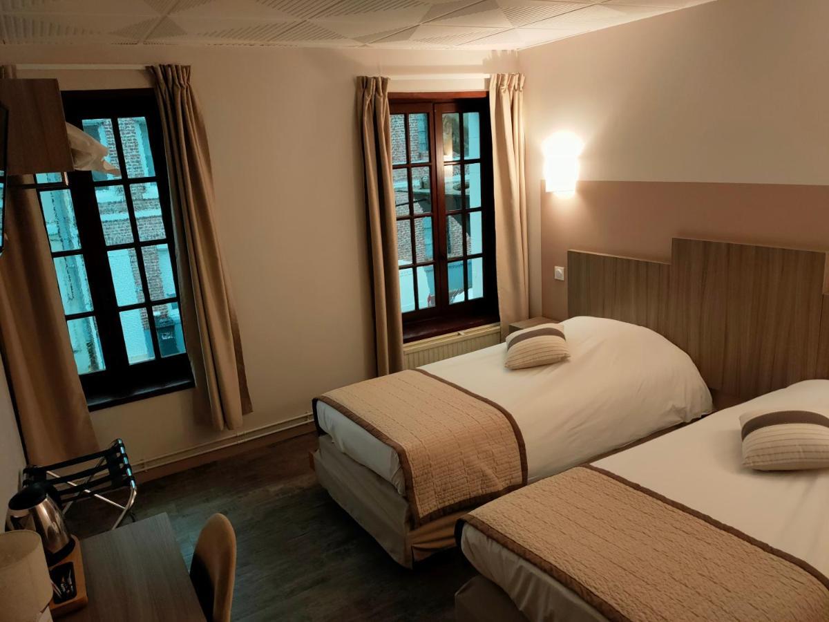 Au Lion D'Or Hotel Saint-Pol-sur-Ternoise ภายนอก รูปภาพ